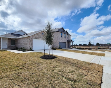 26819 Feather Reed Drive - Photo Thumbnail 2
