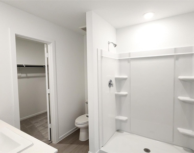 26819 Feather Reed Drive - Photo Thumbnail 16