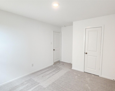26819 Feather Reed Drive - Photo Thumbnail 23