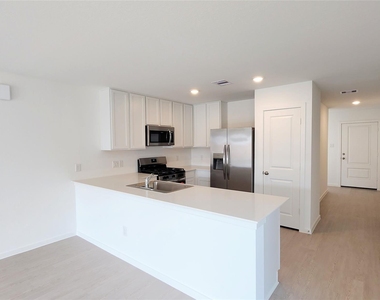 26819 Feather Reed Drive - Photo Thumbnail 6