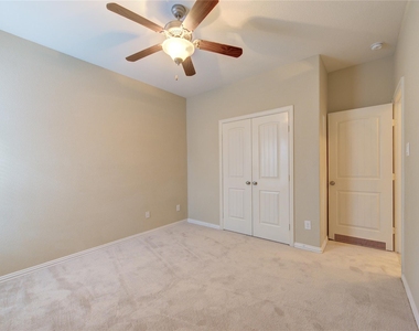 6519 Point Hollow Lane - Photo Thumbnail 11