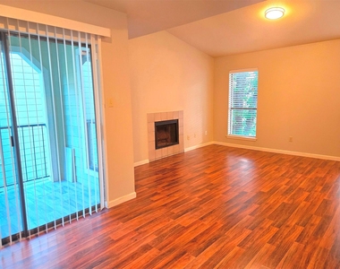 6602 Harbor Town Drive - Photo Thumbnail 6