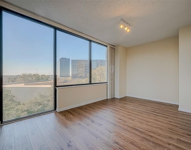 14 Greenway Plaza - Photo Thumbnail 4