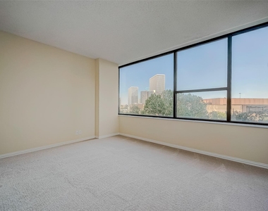 14 Greenway Plaza - Photo Thumbnail 17