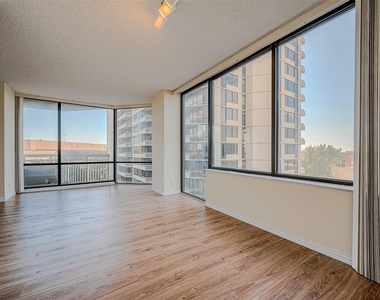 14 Greenway Plaza - Photo Thumbnail 7