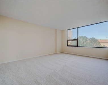 14 Greenway Plaza - Photo Thumbnail 19