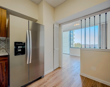 14 Greenway Plaza - Photo Thumbnail 11