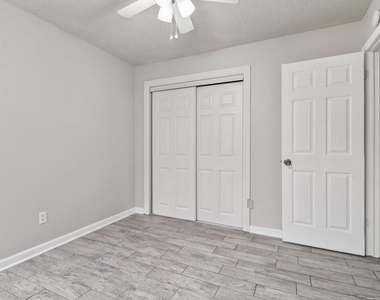 11306 Bayou Place Lane - Photo Thumbnail 18