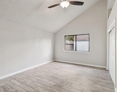 11306 Bayou Place Lane - Photo Thumbnail 19