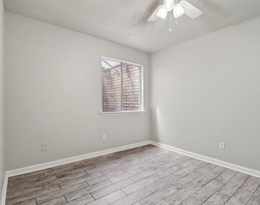 11306 Bayou Place Lane - Photo Thumbnail 17