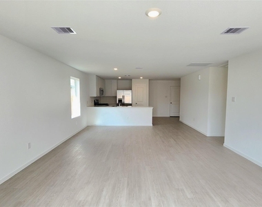 26715 Red Sunset Maple Lane - Photo Thumbnail 17