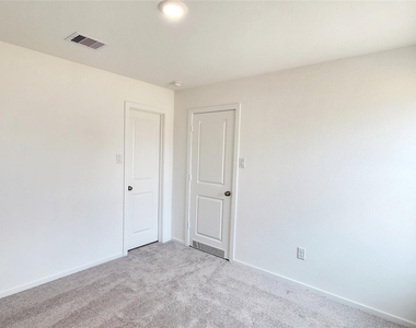 26715 Red Sunset Maple Lane - Photo Thumbnail 13