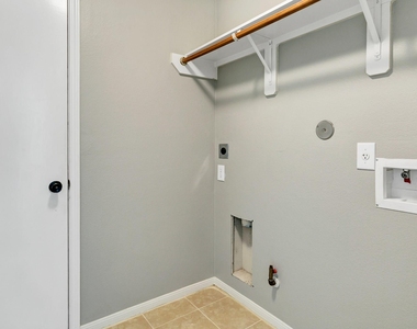 2331 Old Ox Road - Photo Thumbnail 15
