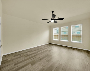 20803 Fair Walnut Way - Photo Thumbnail 7