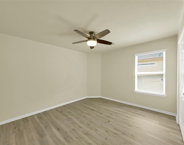 20803 Fair Walnut Way - Photo Thumbnail 19