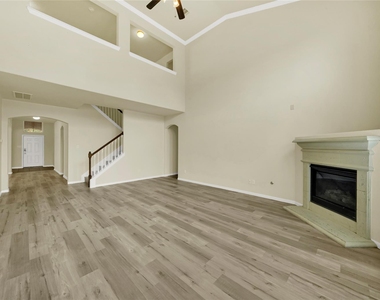 20803 Fair Walnut Way - Photo Thumbnail 5
