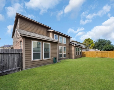 20803 Fair Walnut Way - Photo Thumbnail 28