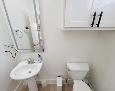 403 Jackson Hill Street - Photo Thumbnail 31