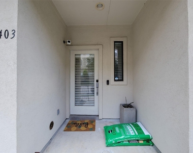 403 Jackson Hill Street - Photo Thumbnail 5