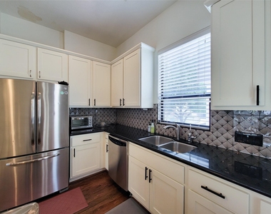 403 Jackson Hill Street - Photo Thumbnail 15