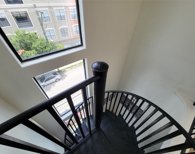 403 Jackson Hill Street - Photo Thumbnail 40