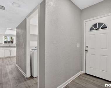 17805 Villa Way Drive - Photo Thumbnail 32