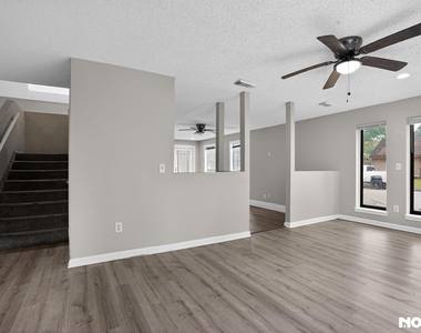 17805 Villa Way Drive - Photo Thumbnail 16