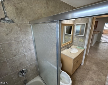 4914 7th Street W - Photo Thumbnail 35