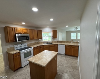 4914 7th Street W - Photo Thumbnail 25