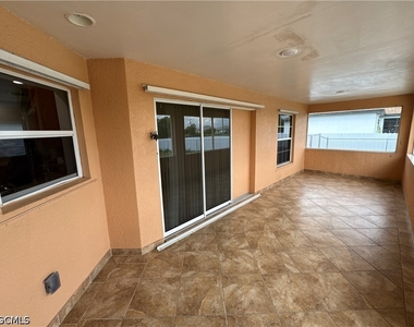 4914 7th Street W - Photo Thumbnail 10