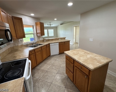 4914 7th Street W - Photo Thumbnail 26