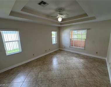 4914 7th Street W - Photo Thumbnail 16