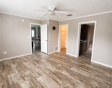 3617 66th Street W - Photo Thumbnail 9