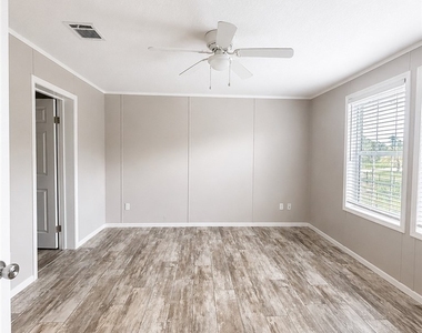 3617 66th Street W - Photo Thumbnail 8