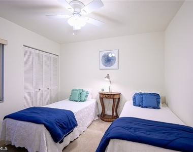 565 Beachwalk Circle - Photo Thumbnail 19