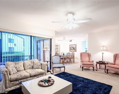 565 Beachwalk Circle - Photo Thumbnail 3
