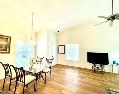 685 Windsor Square - Photo Thumbnail 12