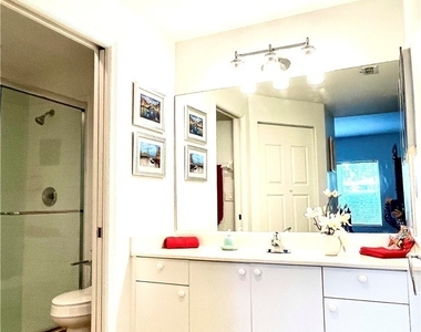 685 Windsor Square - Photo Thumbnail 23