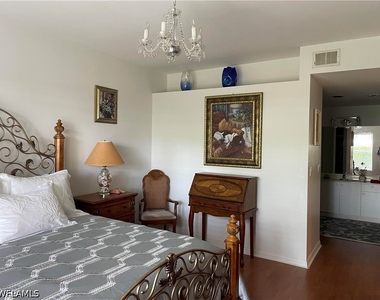 685 Windsor Square - Photo Thumbnail 19