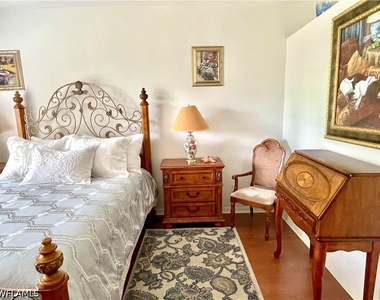 685 Windsor Square - Photo Thumbnail 18