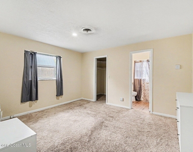 2425 Heritage Drive - Photo Thumbnail 11