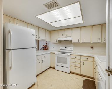 1248 Admiralty Boulevard - Photo Thumbnail 14