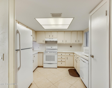 1248 Admiralty Boulevard - Photo Thumbnail 12