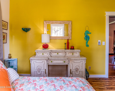1211 Houston Street - Photo Thumbnail 17