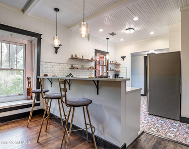 1211 Houston Street - Photo Thumbnail 6