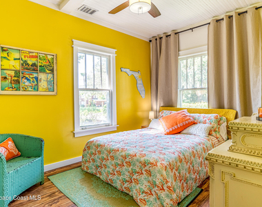 1211 Houston Street - Photo Thumbnail 16