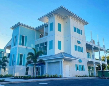 1211 Houston Street - Photo Thumbnail 37