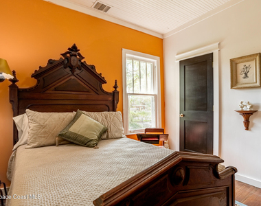 1211 Houston Street - Photo Thumbnail 19