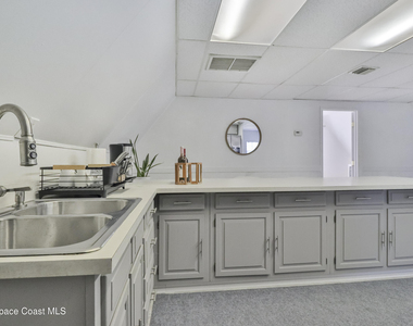 2440 Brandywine Lane - Photo Thumbnail 11
