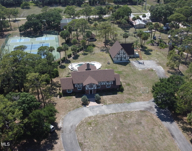 2440 Brandywine Lane - Photo Thumbnail 21